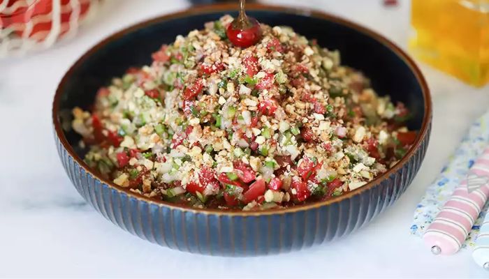 Turkish Gavurdagi Salad - Gavurdağı Salatası Recipe