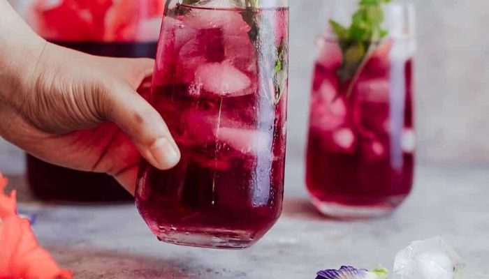 Iced Hibiscus Tea - Buzlu Hibiskus Çayı Recipe